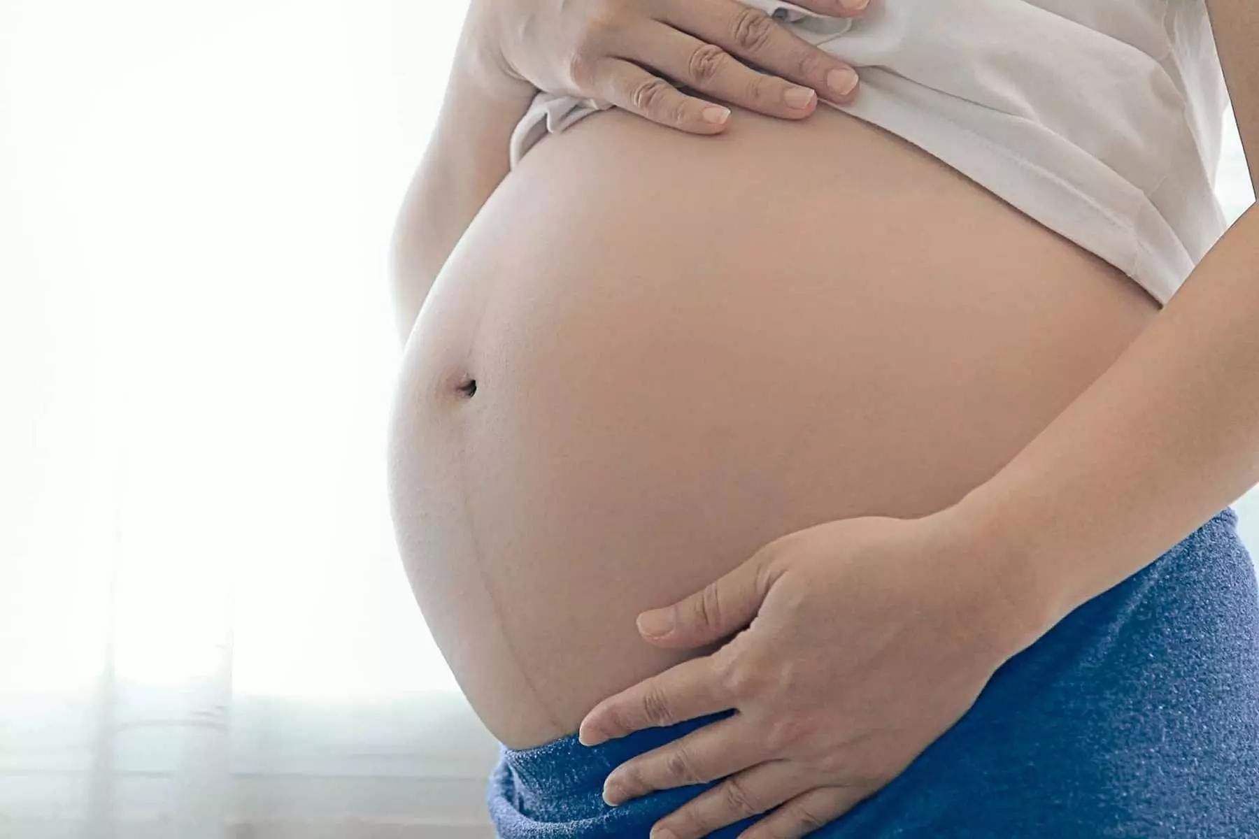 Nút mạch u xơ tử cung có thể áp dụng với trường hợp chị em vẫn còn mong muốn sinh con trong tương lai