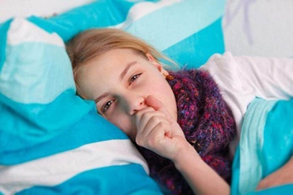 Trẻ bị ho khan thường là biểu hiện của nhiễm trùng đường hô hấp
