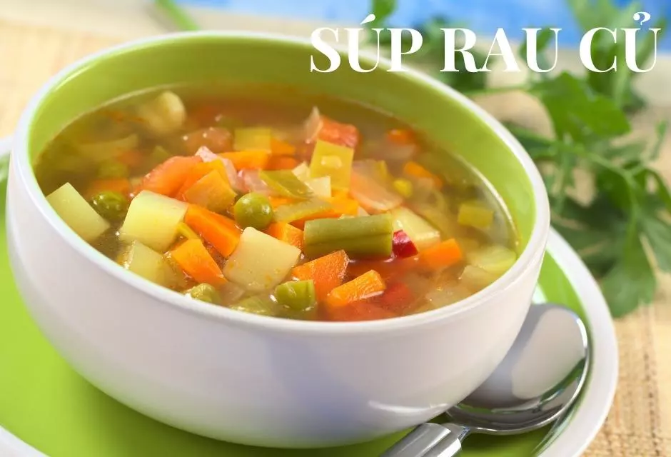 Những món ăn nóng, loãng như súp rau củ được chuyên gia khuyên dùng cho người say