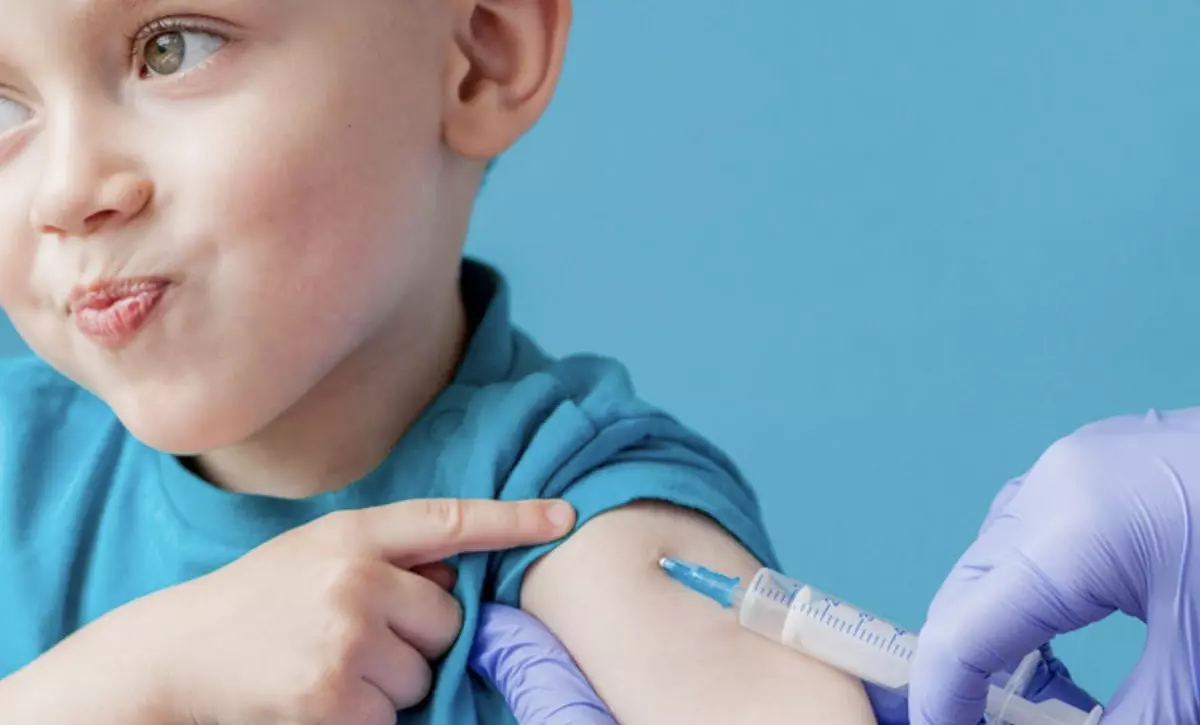 Tiêm chủng đầy đủ giúp giảm nguy cơ mắc một số bệnh viêm đường hô hấp ở trẻ