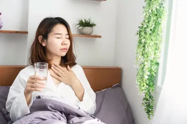 Giải đáp thắc mắc: U tuyến giáp uống gì để teo nhỏ?