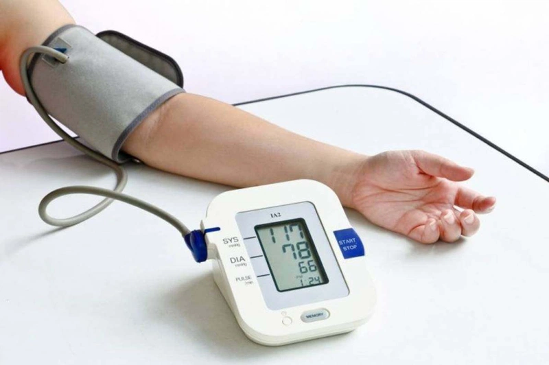 Kinh nghiệm chọn máy đo huyết áp điện tử tốt 