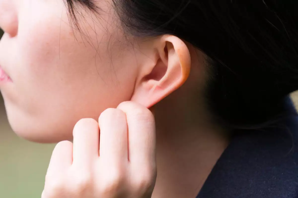 9 mẹo chữa ù tai đơn giản cho hiệu quả nhanh chóng