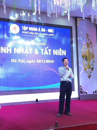 Dược sĩ Nguyễn Văn Luận – Tổng Giám đốc Công ty phát biểu trong buổi lễ