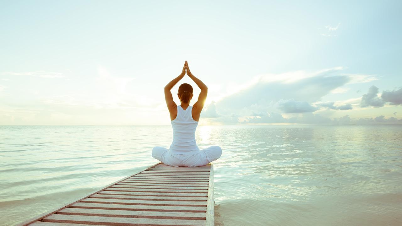 Tập yoga để giảm căng thẳng, ngăn ngừa bệnh vảy nến