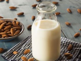 Máu nhiễm mỡ nên uống sữa gì? [Chuyên gia giải đáp] 