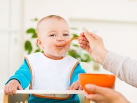 Chế độ ăn cho trẻ chậm nói: Bí quyết giúp con phát triển ngôn ngữ vượt bậc