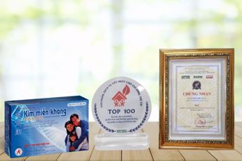 Kim Miễn Khang nhận giải thưởng "Top 100 sản phẩm, dịch vụ tốt cho gia đình và trẻ em"