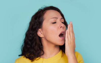 Lo lắng không biết bị hôi miệng là bệnh gì? Giải đáp ngay câu hỏi! 