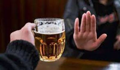  “Tai họa” khi mắc gút vẫn uống rượu bia