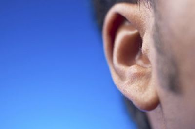 Nguyên nhân gây ù tai kéo dài và cách cải thiện hiệu quả